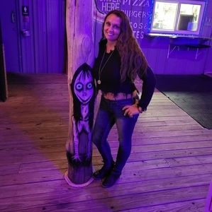 Meet your Posher, Gina